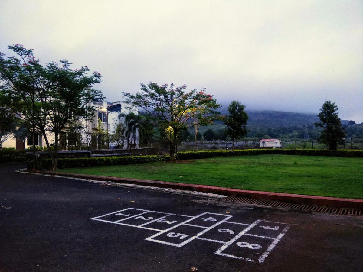 Hotel Dew Drops Boutique Retreat Igatpuri Exterior foto